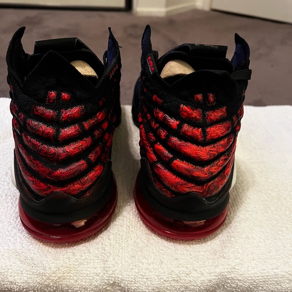 Nike LeBron 17 Infrared. Size 12. New never worn. - Picture 2 of 6
